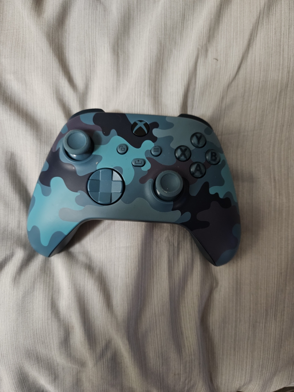 New Xbox Wireless Controller Teal Camo - Picture 2 of 2